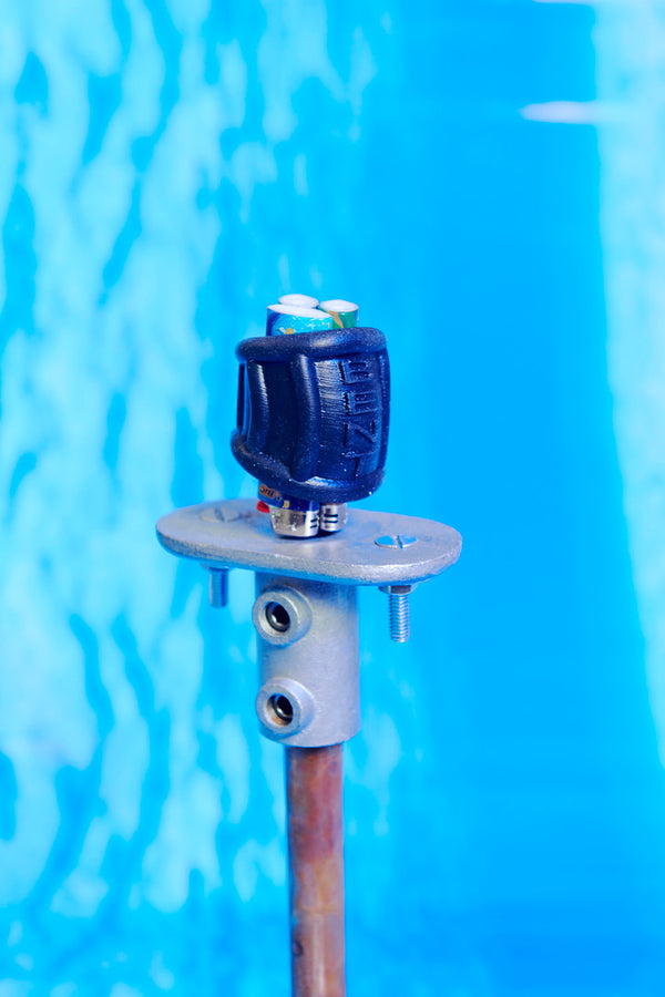 Oxballs Bent-1 Silicone Curved Ball Stretcher 2.25in - Black